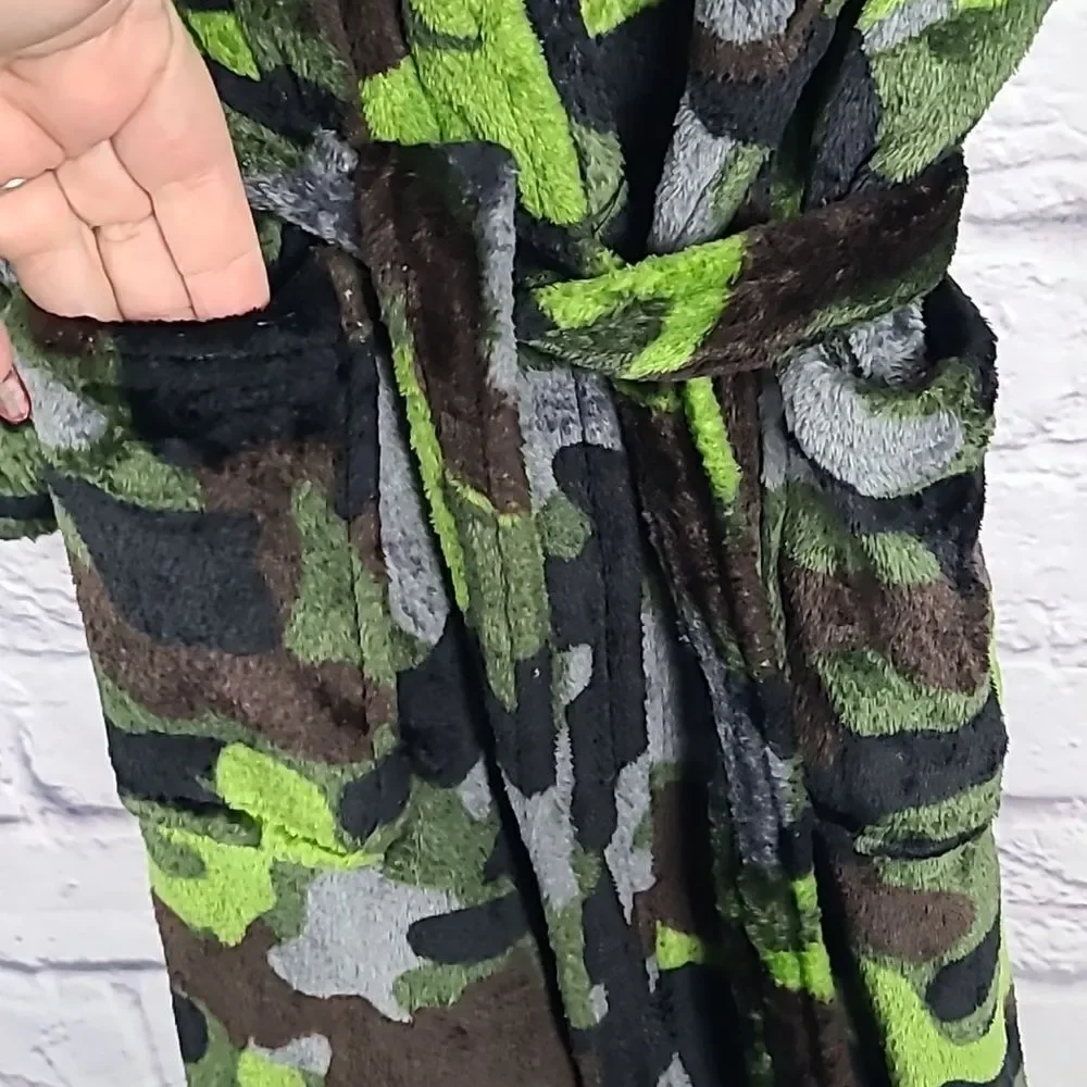Camo Bathrobe Boys L 10/12 Faux Fur Fleece Sleepwear Robe Plush Camoflauge